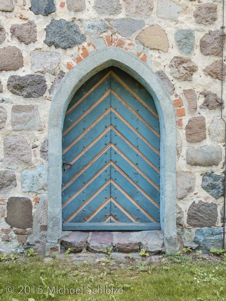 Wohl spätmittelalterliches Portal auf der Nordseite