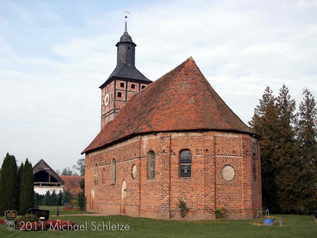 Spätgotisches Bauwerk mit Fünfseitenschluss: Das Abbendorfer Gotteshaus