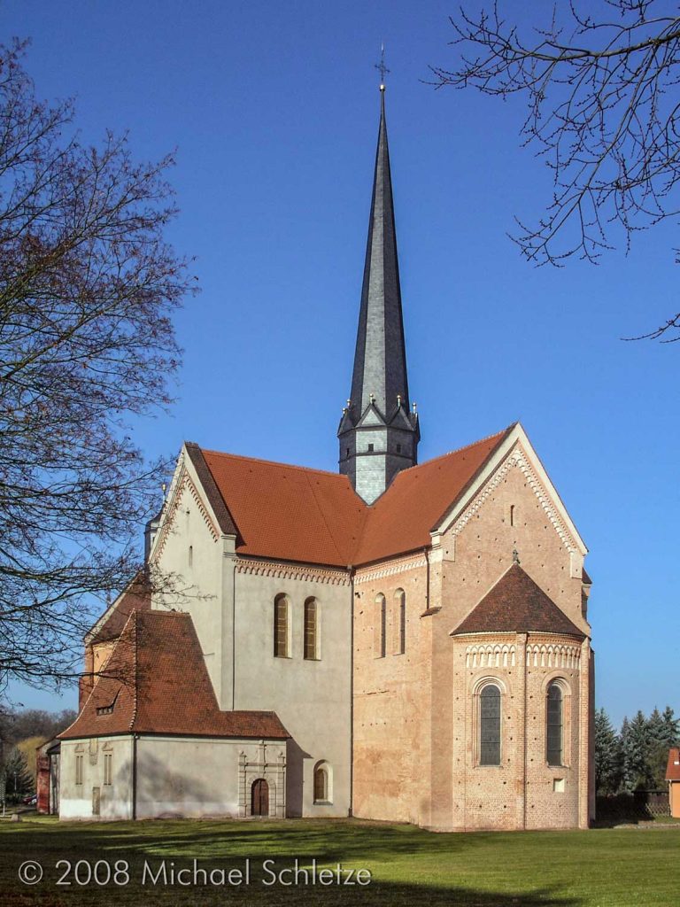 Die spätromanische Stiftskirche des Klosters Doberlugk