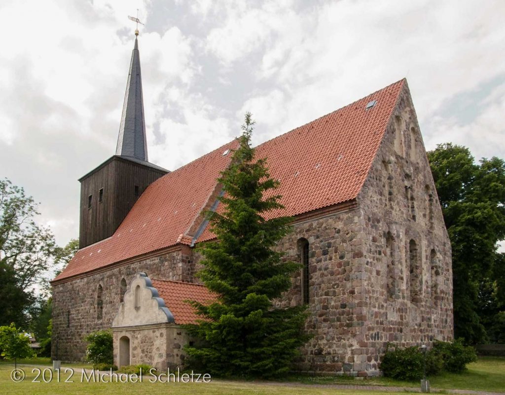 Dorfkirche Hohenselchow von Südosten