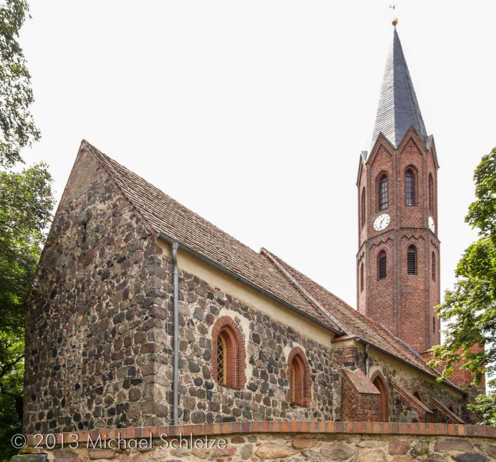 Dorfkirche Bochow von Südosten