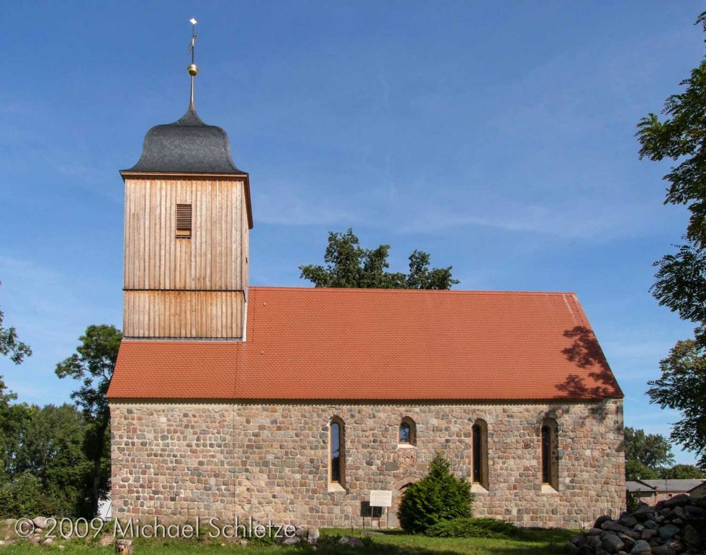 Zu Beginn unseres Jahrtausends nur eine Ruine und heute wie neu: Die Kirche von Strehlow