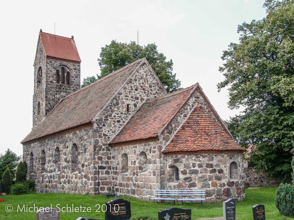 Dorfkirche Boecke in ihrer heutigen Gestalt von Südost