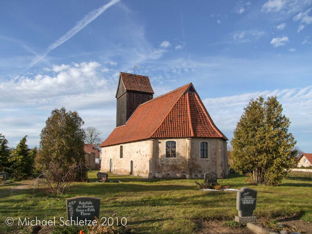 Dorfkirche Kanin von Südosten