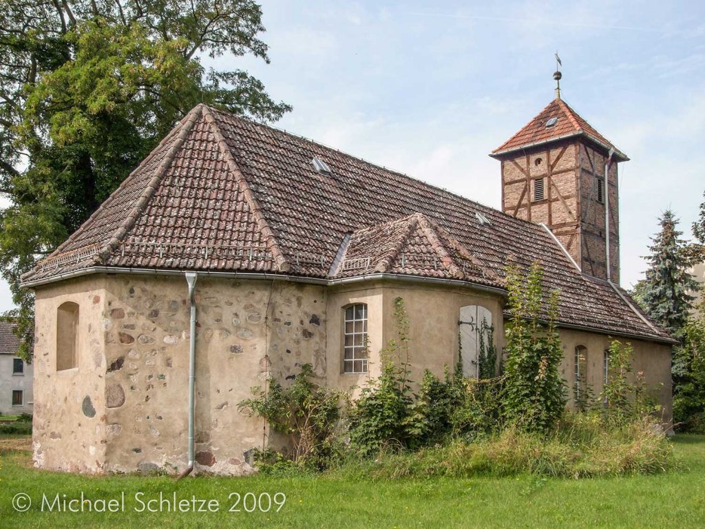 Dorfkirche Neuendorf von Nordost